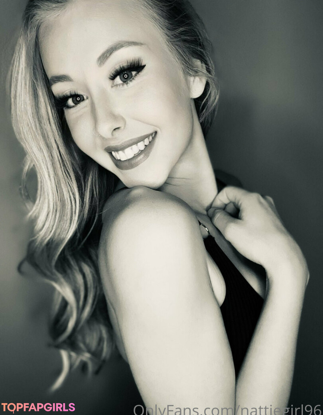 Foto desnuda filtrada de OnlyFans de Nattiegirl96 #200 Foto desnuda filtrada de OnlyFans de Nattiegirl96 #200