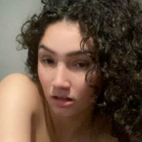 Foto desnuda filtrada de OnlyFans de Mellyshours