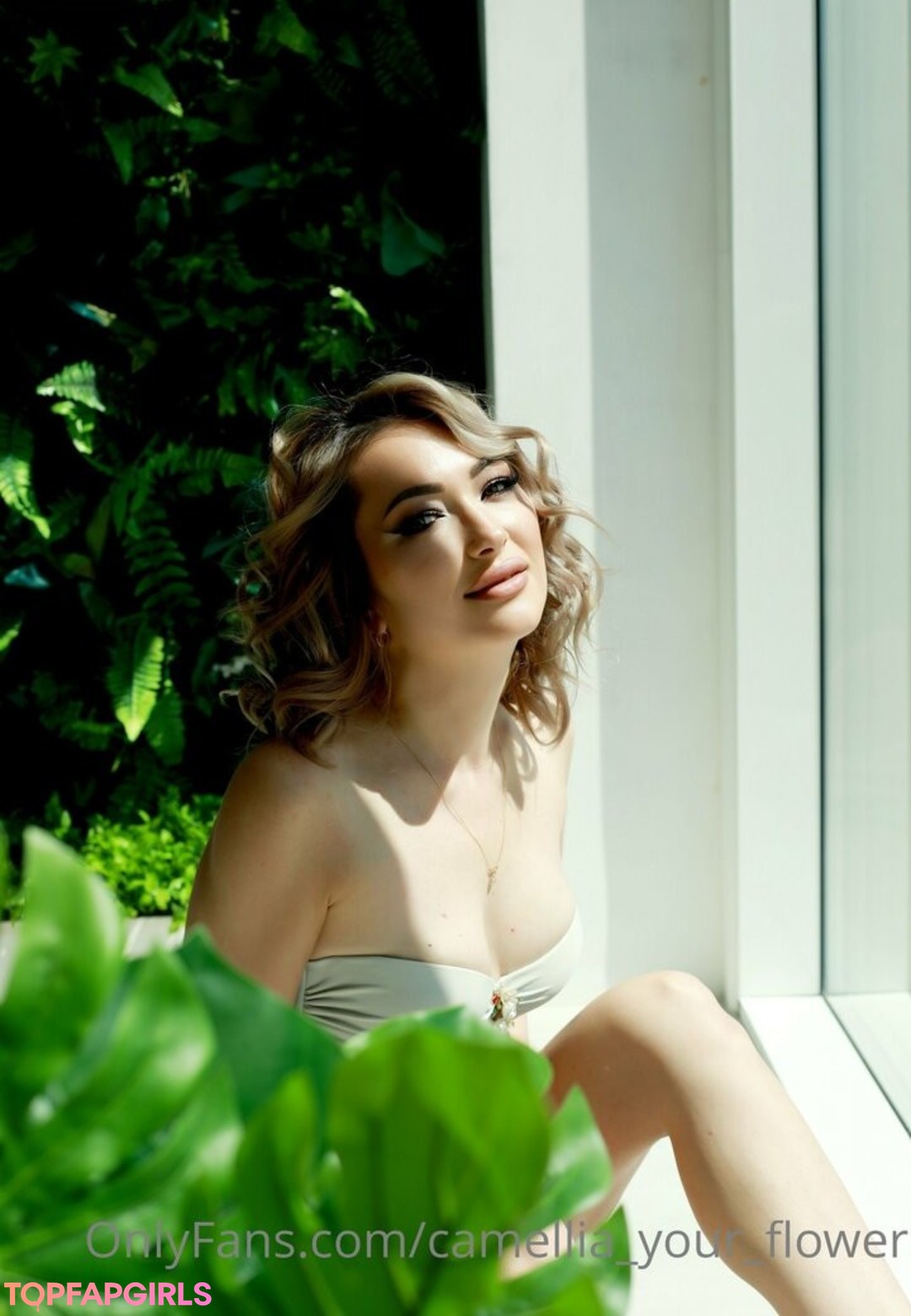 Foto desnuda filtrada de OnlyFans de Camelliayourflower #3 Foto desnuda filtrada de OnlyFans de Camelliayourflower #3