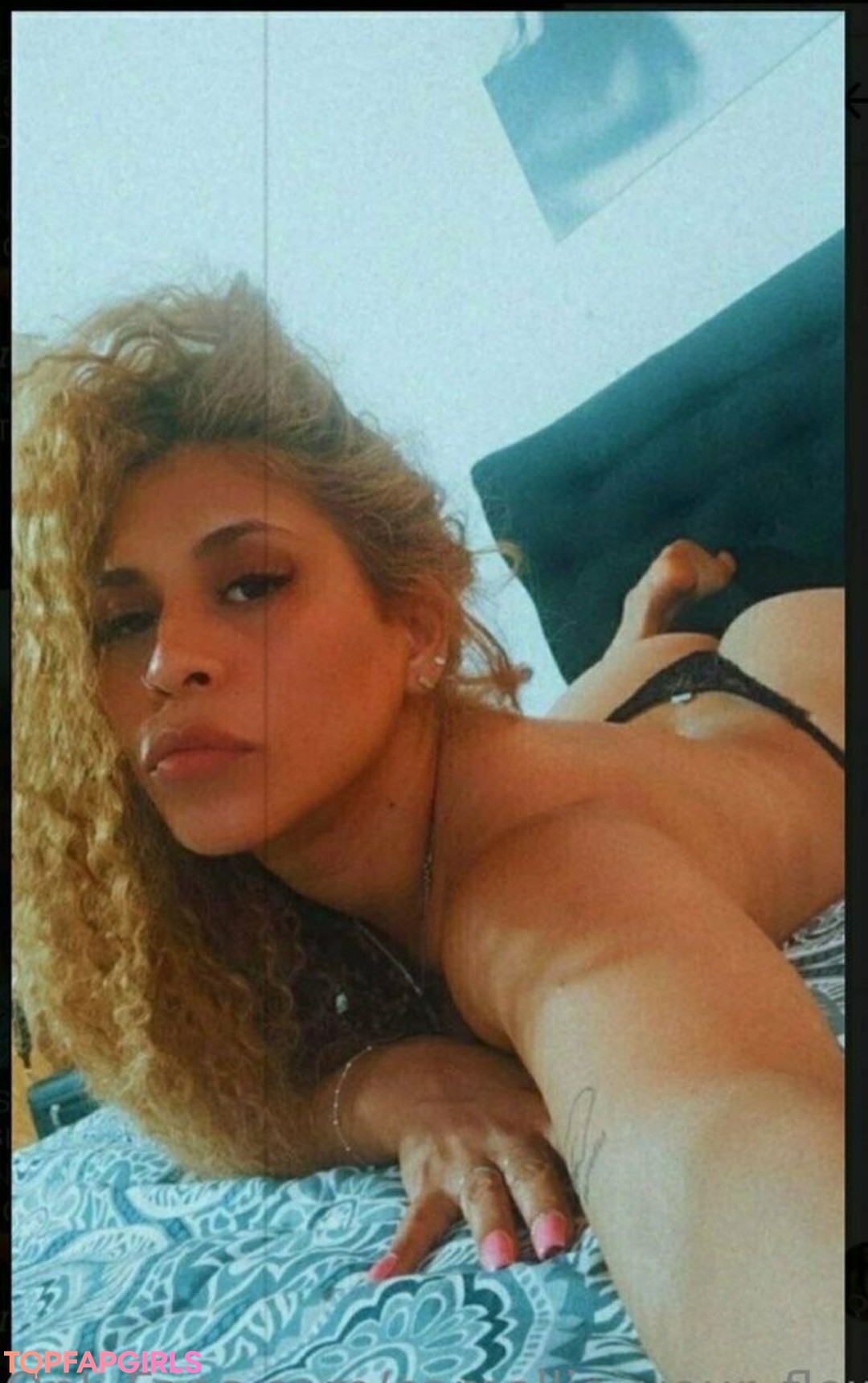 Foto desnuda filtrada de OnlyFans de Camelliayourflower #47 Foto desnuda filtrada de OnlyFans de Camelliayourflower #47