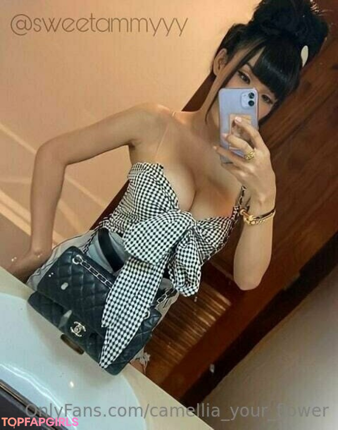 Foto desnuda filtrada de OnlyFans de Camelliayourflower #48 Foto desnuda filtrada de OnlyFans de Camelliayourflower #48