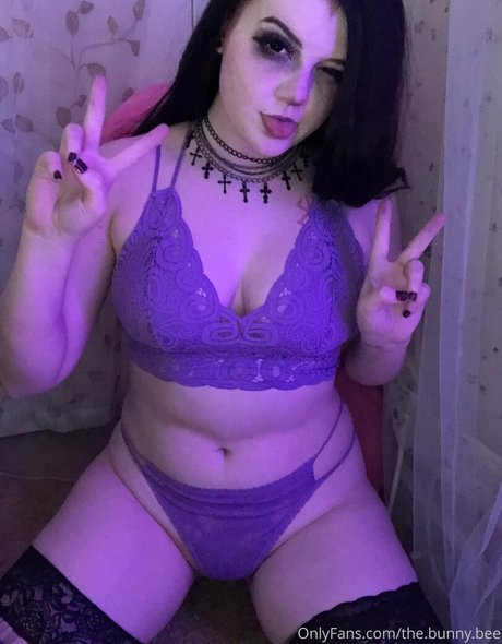 The.bunny.bee