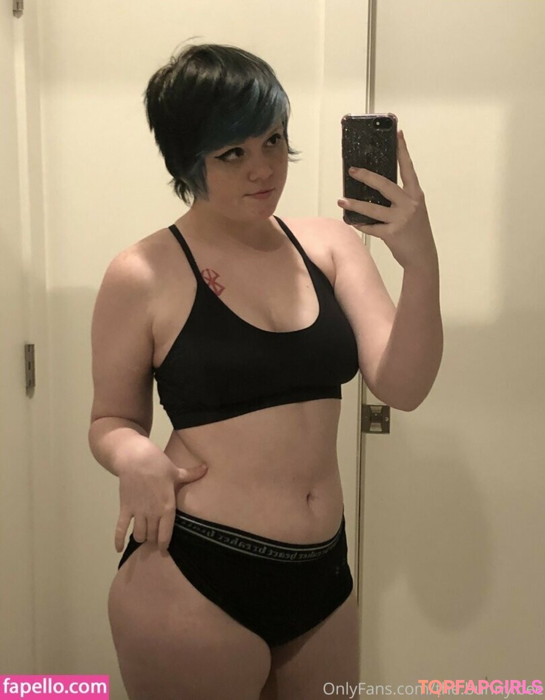 Foto desnuda filtrada de OnlyFans de Thebunnybee #41 Foto desnuda filtrada de OnlyFans de Thebunnybee #41