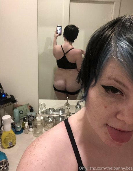 The.bunny.bee