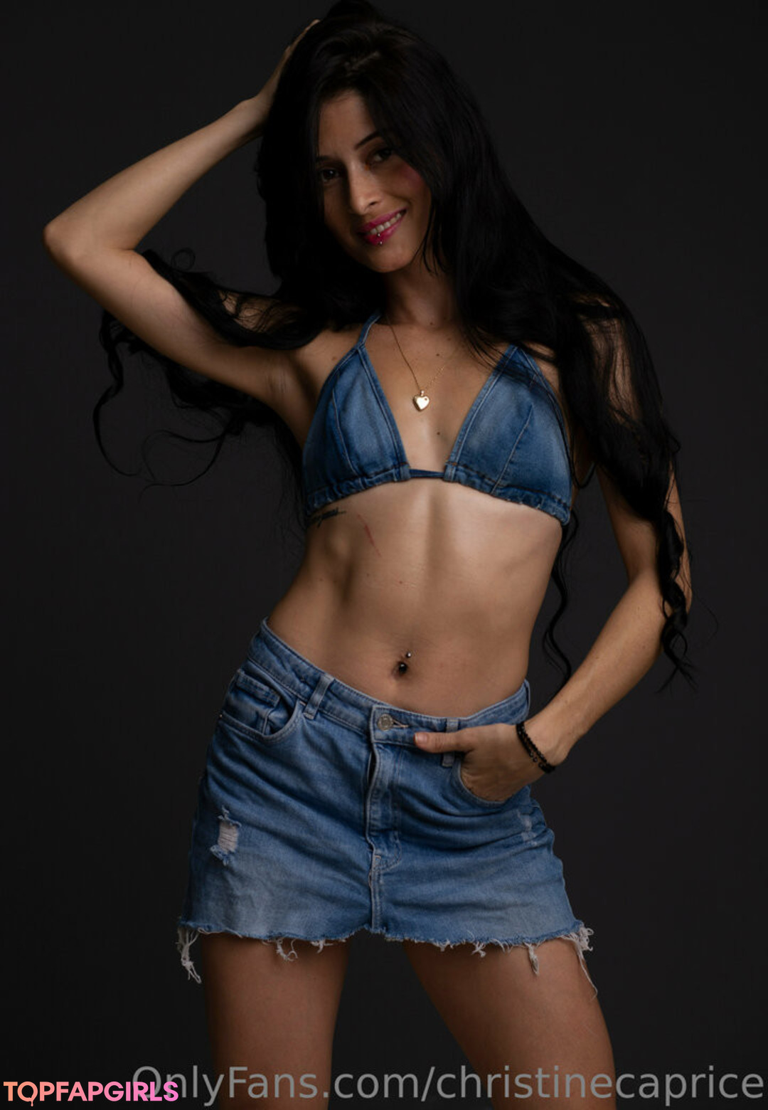 Foto desnuda filtrada de OnlyFans de Christinecaprice #85 Foto desnuda filtrada de OnlyFans de Christinecaprice #85