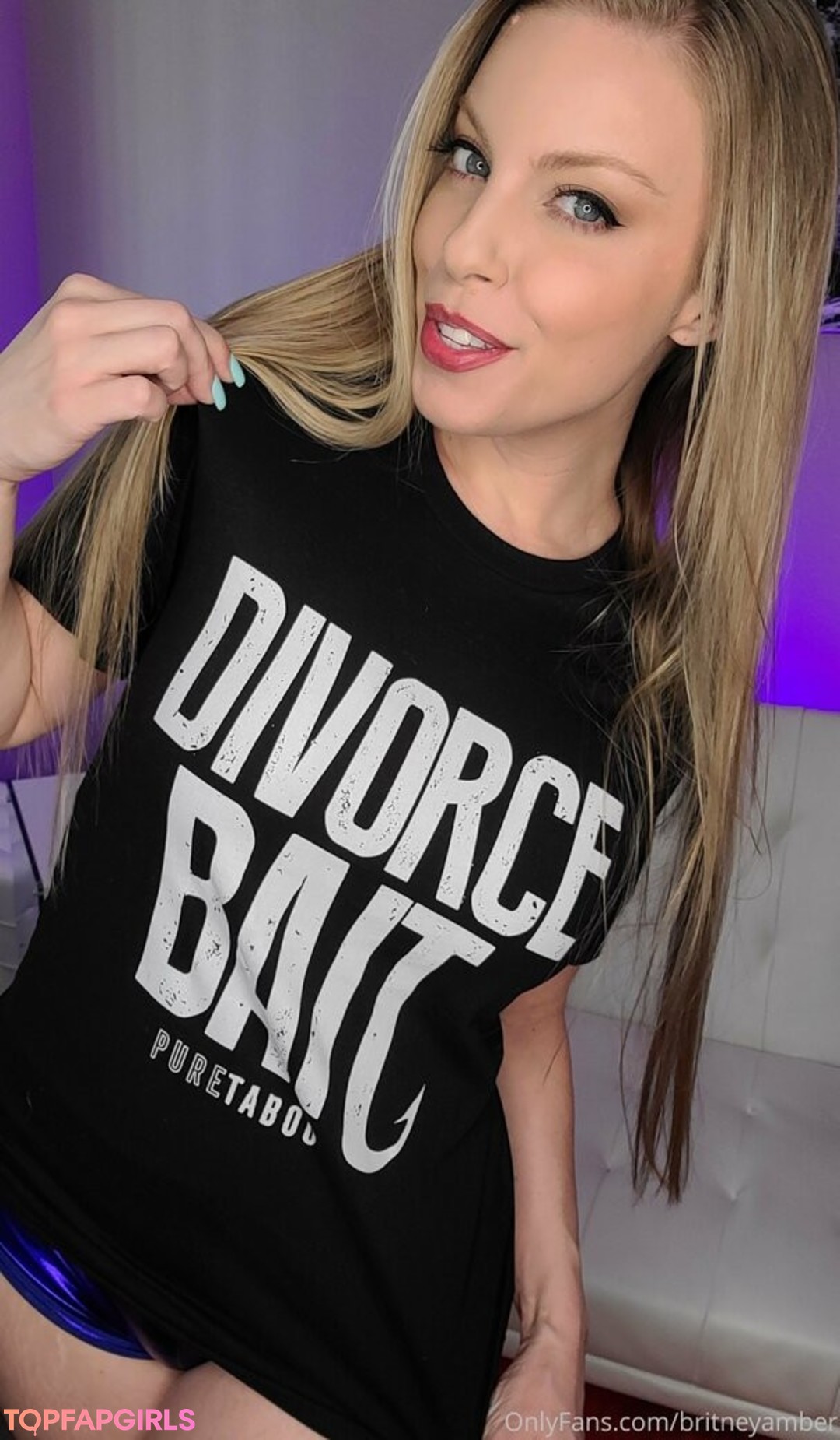 Foto desnuda filtrada de OnlyFans de Britneyamber #34 Foto desnuda filtrada de OnlyFans de Britneyamber #34