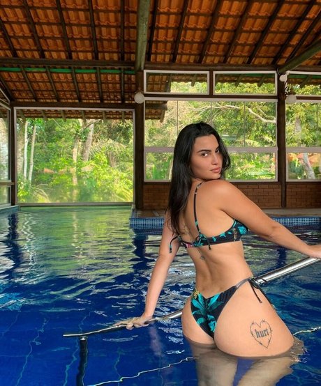 Foto desnuda filtrada de OnlyFans de Iza Aguiar