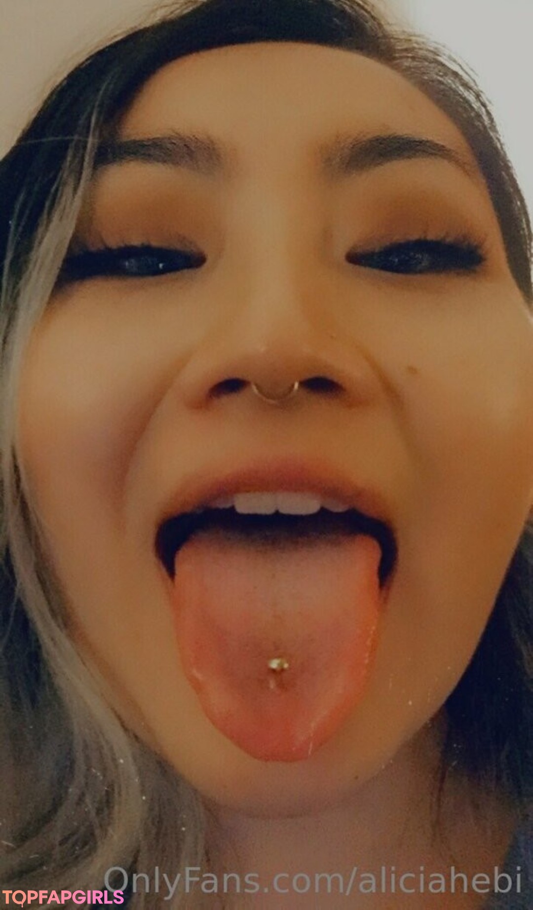 Foto desnuda filtrada de OnlyFans de Aliciahebi #87 Foto desnuda filtrada de OnlyFans de Aliciahebi #87