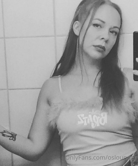 Foto desnuda filtrada de OnlyFans de Oslounder