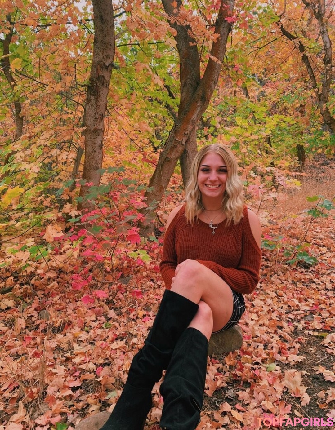 Foto desnuda filtrada de OnlyFans de Babysaraxoxo #12 Foto desnuda filtrada de OnlyFans de Babysaraxoxo #12