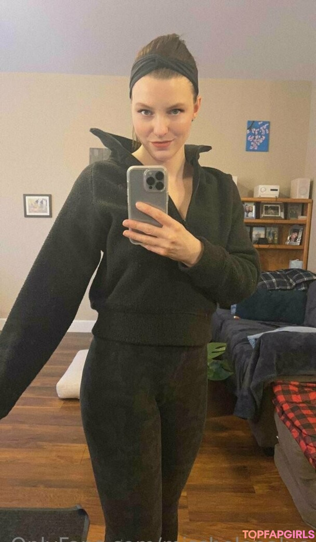 Foto desnuda filtrada de OnlyFans de Misshelenalue #30 Foto desnuda filtrada de OnlyFans de Misshelenalue #30