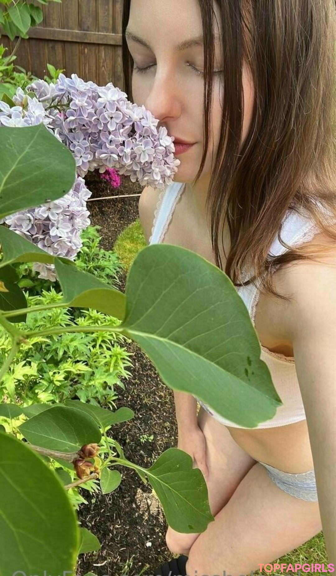 Foto desnuda filtrada de OnlyFans de Misshelenalue #334 Foto desnuda filtrada de OnlyFans de Misshelenalue #334