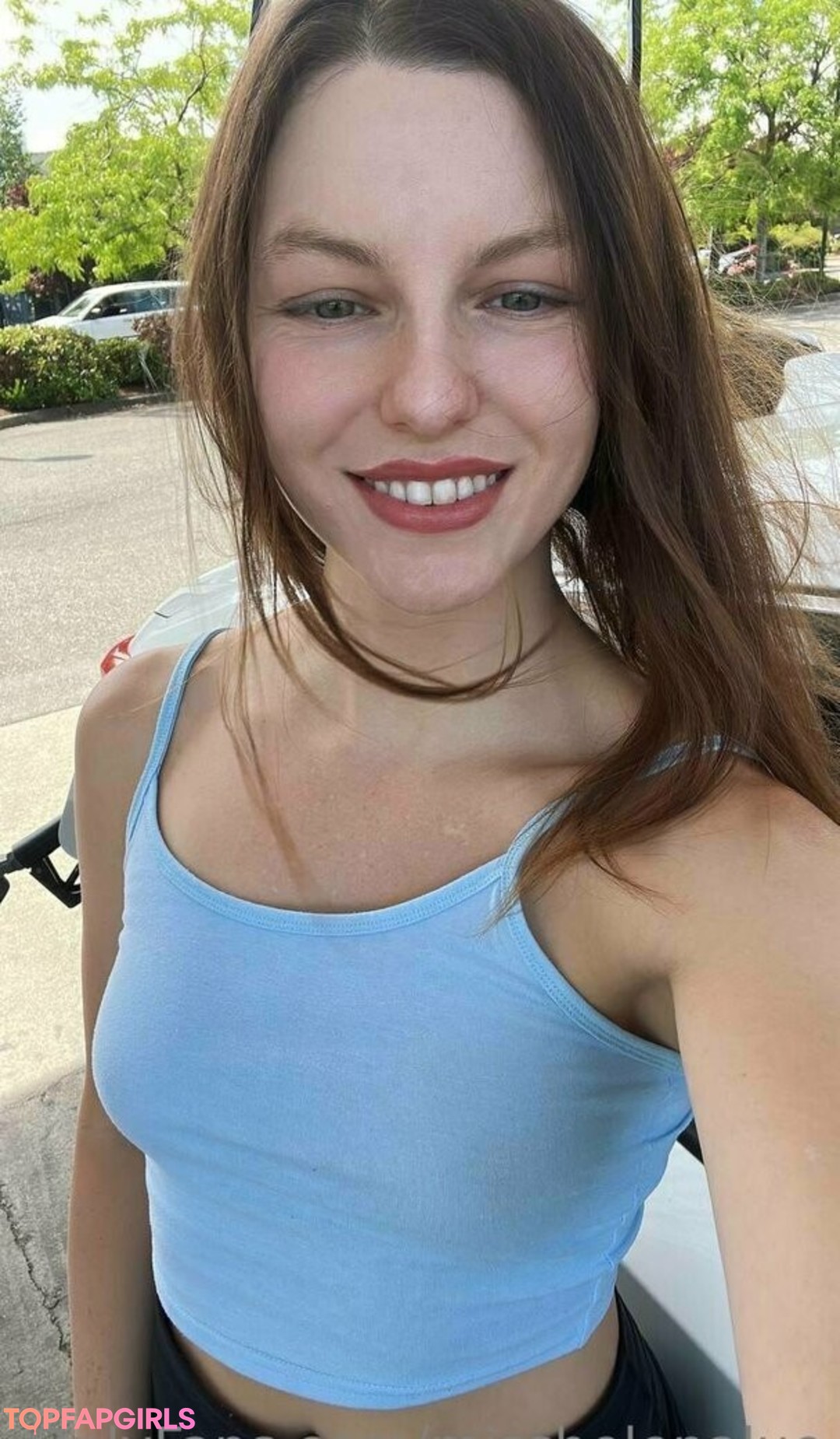 Foto desnuda filtrada de OnlyFans de Misshelenalue #422 Foto desnuda filtrada de OnlyFans de Misshelenalue #422