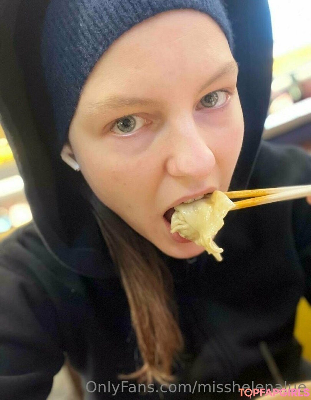 Foto desnuda filtrada de OnlyFans de Misshelenalue #77 Foto desnuda filtrada de OnlyFans de Misshelenalue #77