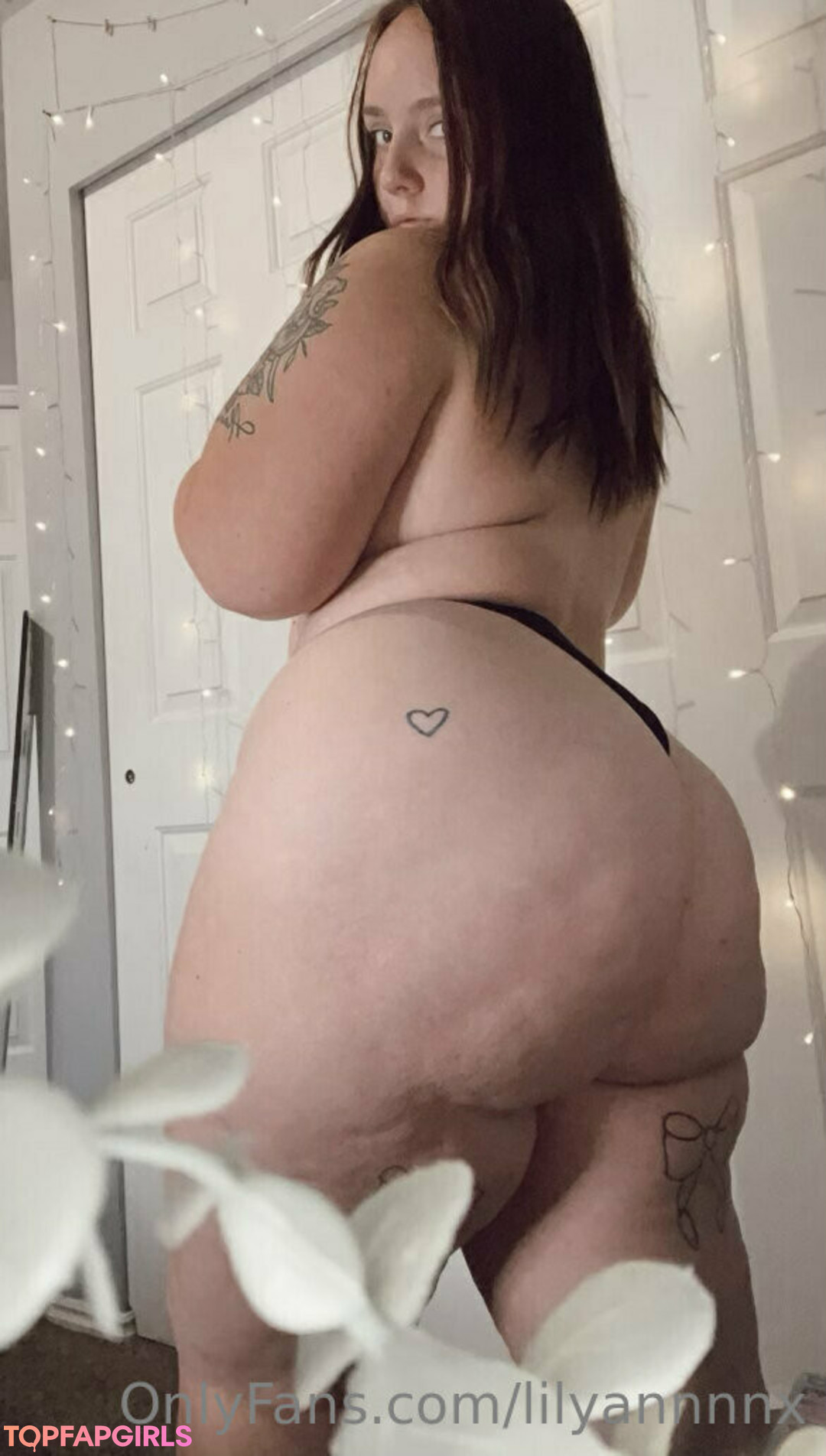 Foto desnuda filtrada de OnlyFans de Lilyannnnx #11 Foto desnuda filtrada de OnlyFans de Lilyannnnx #11