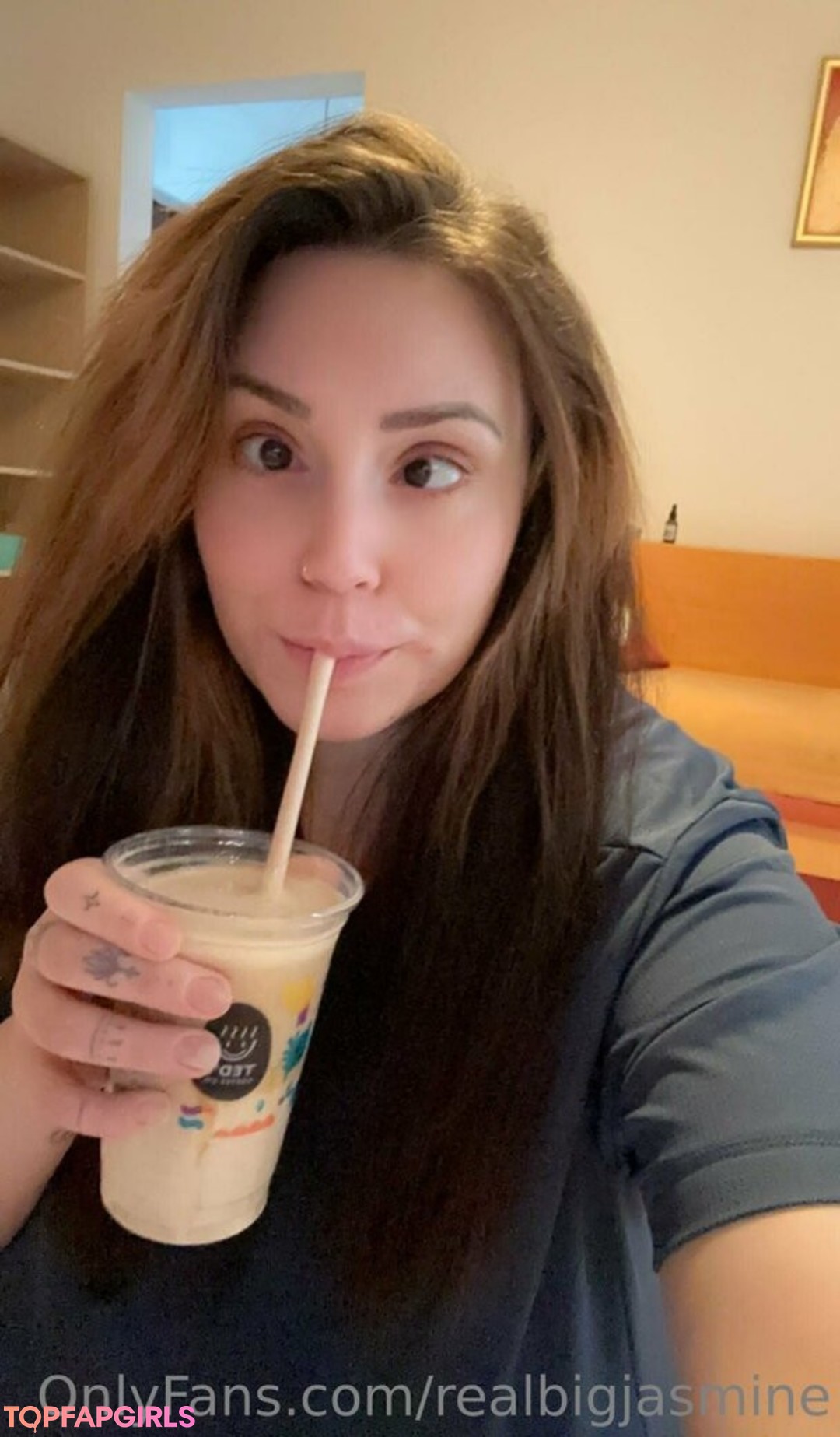 Foto desnuda filtrada de OnlyFans de Realbigjasmine #191 Foto desnuda filtrada de OnlyFans de Realbigjasmine #191