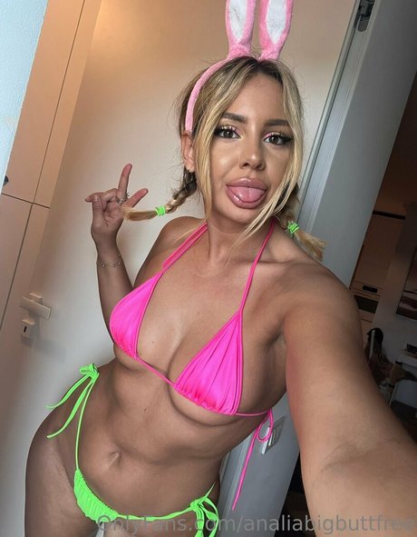 Analiabigbuttfree