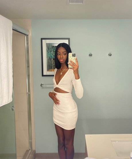 Foto desnuda filtrada de OnlyFans de Luhmulaa