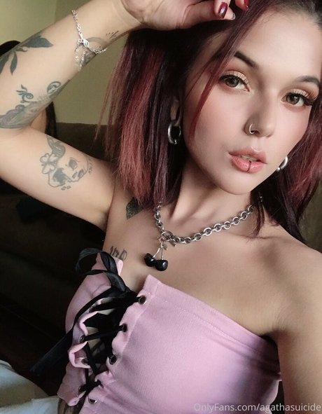 Foto desnuda filtrada de OnlyFans de Blvckchxrry