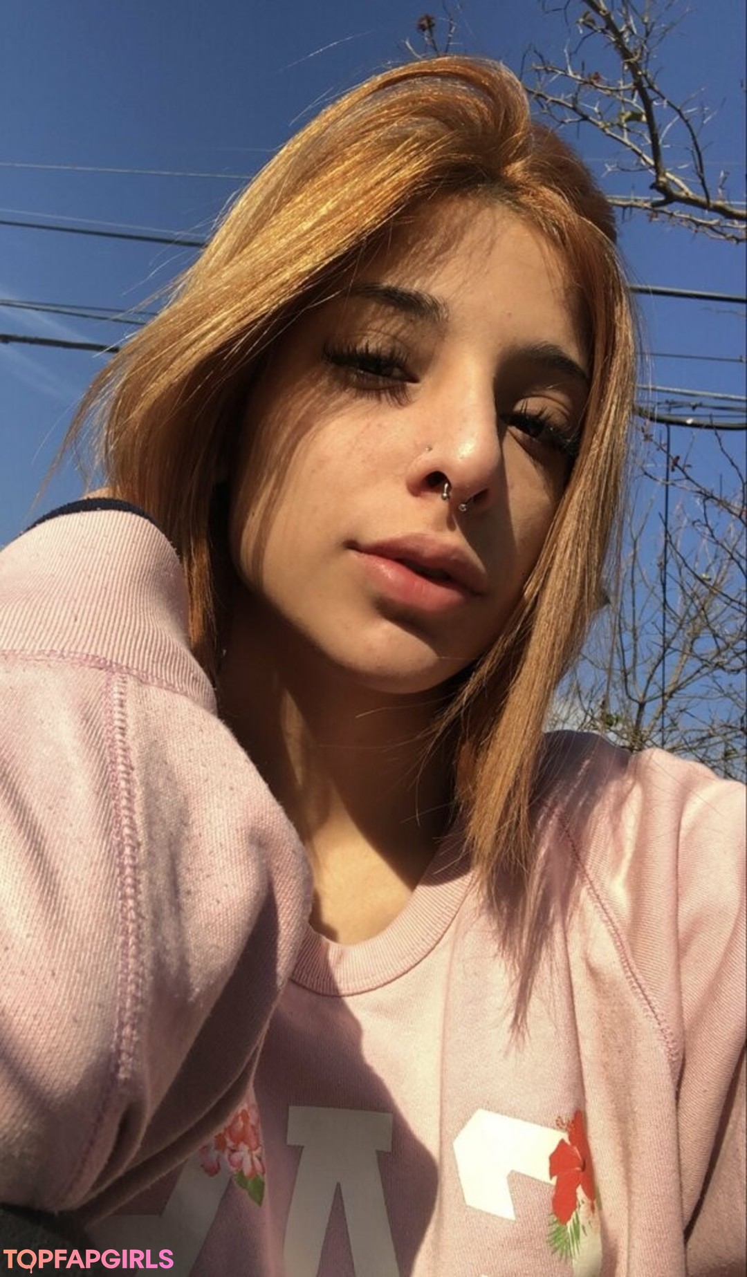 Foto desnuda filtrada de OnlyFans de Sammmsweet #13 Foto desnuda filtrada de OnlyFans de Sammmsweet #13