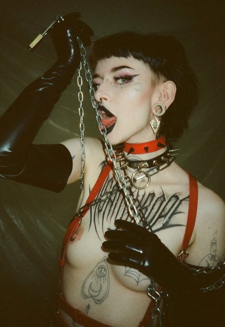 LittleDemonWitch