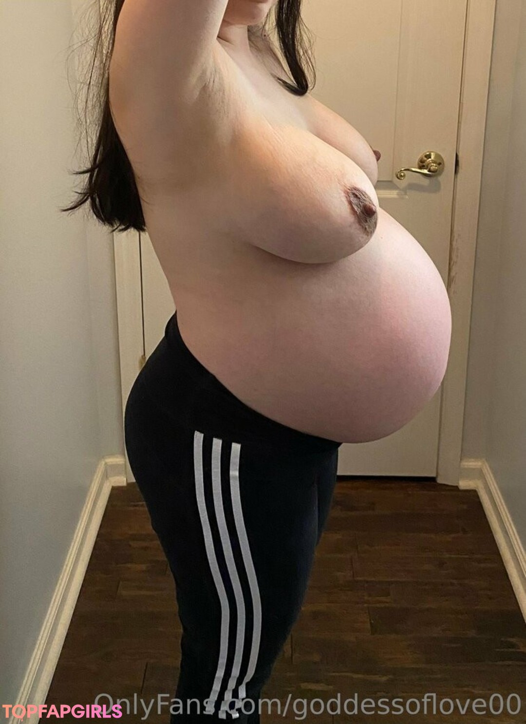 Foto desnuda filtrada de OnlyFans de Goddessoflove00 #23 Foto desnuda filtrada de OnlyFans de Goddessoflove00 #23