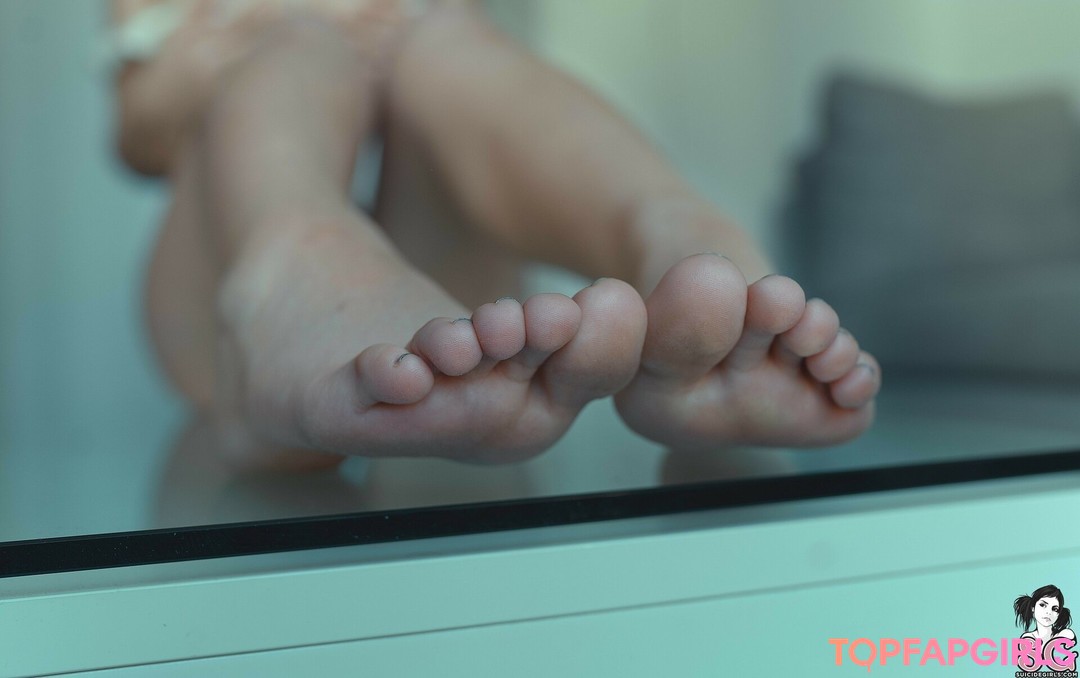 Foto desnuda filtrada de OnlyFans de Kamikasered #33 Foto desnuda filtrada de OnlyFans de Kamikasered #33