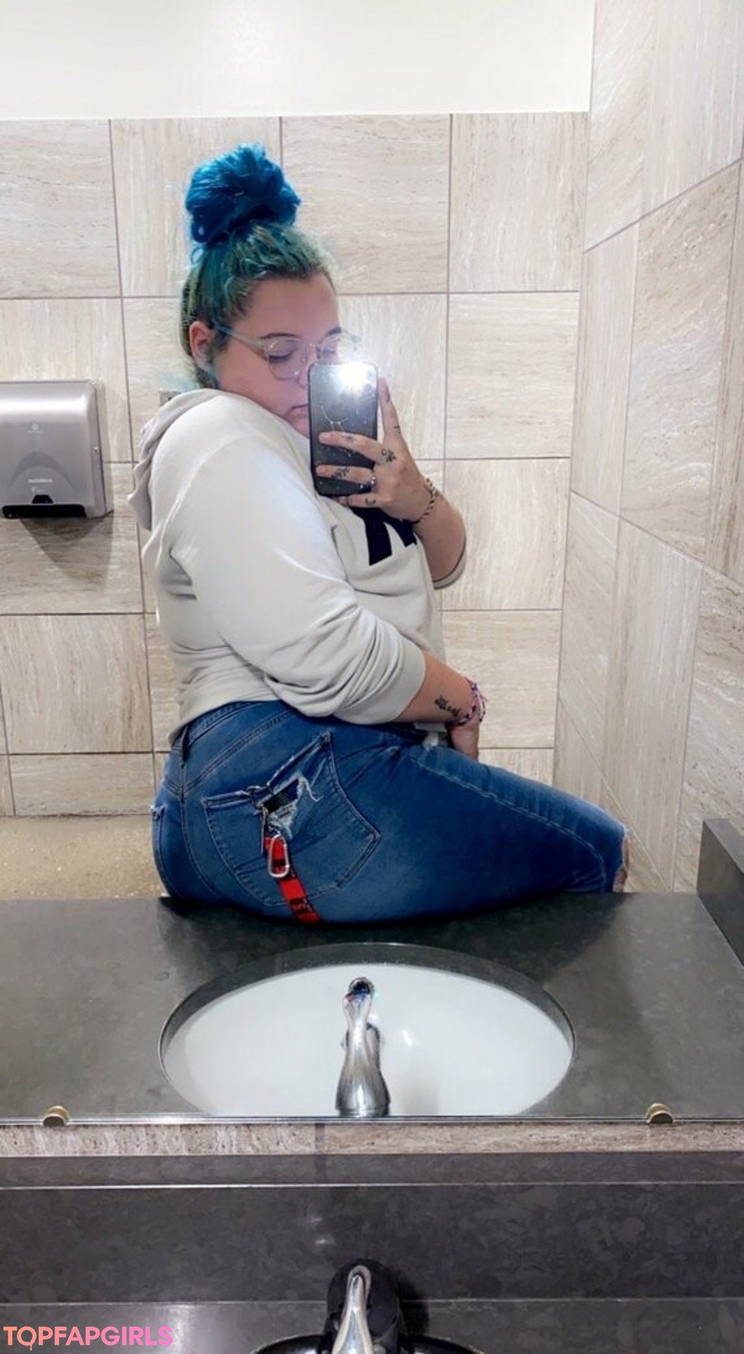 Foto desnuda filtrada de OnlyFans de Pipermedown #45 Foto desnuda filtrada de OnlyFans de Pipermedown #45