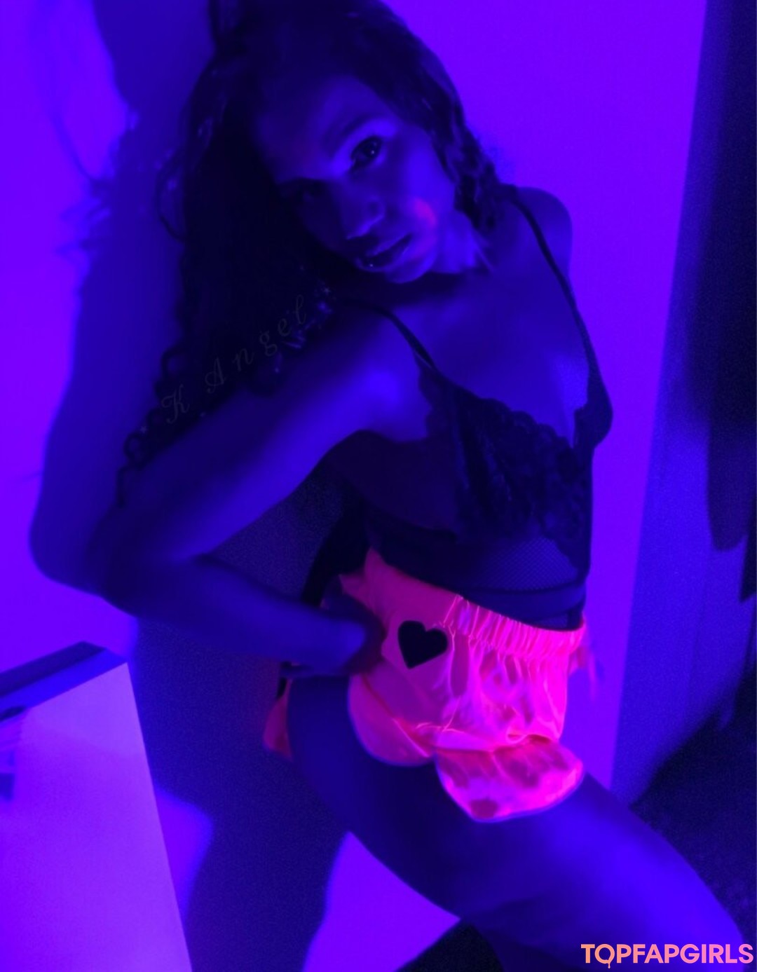 Foto desnuda filtrada de OnlyFans de Kangelstardustxo #4 Foto desnuda filtrada de OnlyFans de Kangelstardustxo #4