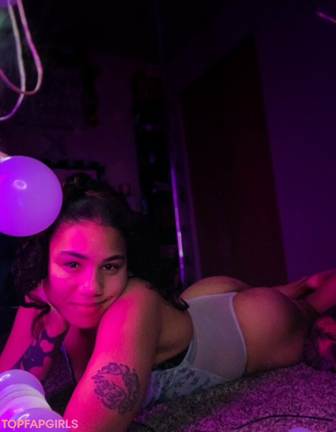 Foto desnuda filtrada de OnlyFans de Kangelstardustxo #8 Foto desnuda filtrada de OnlyFans de Kangelstardustxo #8