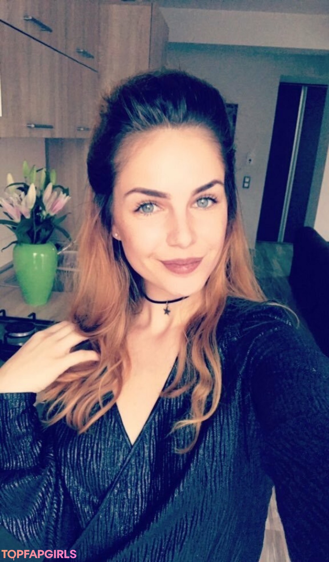 Foto desnuda filtrada de OnlyFans de Bellaalice #8 Foto desnuda filtrada de OnlyFans de Bellaalice #8