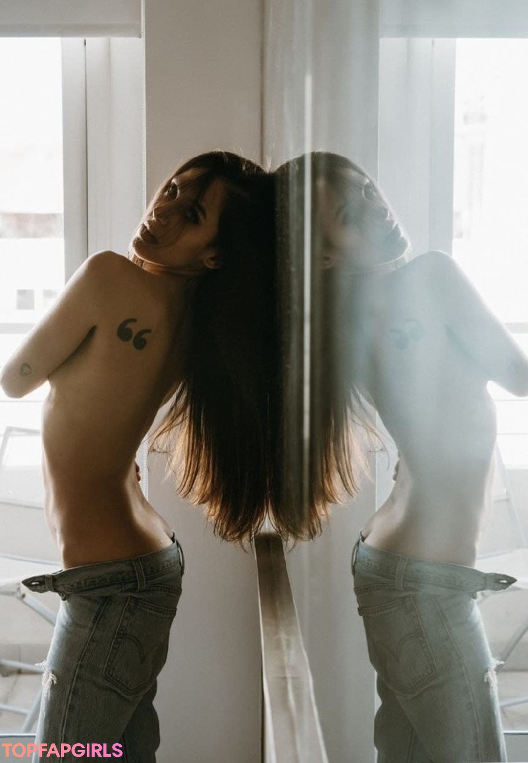 Foto desnuda filtrada de OnlyFans de Thepeachapp #708 Foto desnuda filtrada de OnlyFans de Thepeachapp #708