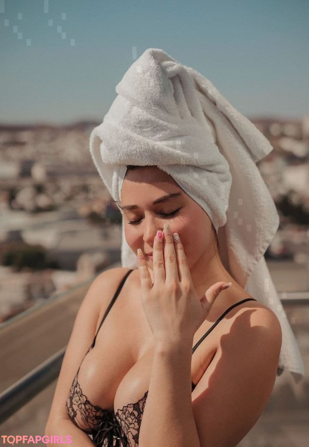 Foto desnuda filtrada de OnlyFans de Thepeachapp #804 Foto desnuda filtrada de OnlyFans de Thepeachapp #804