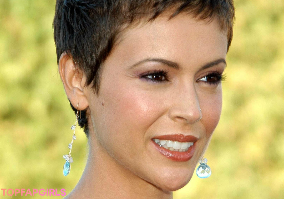 Foto desnuda filtrada de OnlyFans de Alyssa Milano #252 Foto desnuda filtrada de OnlyFans de Alyssa Milano #252