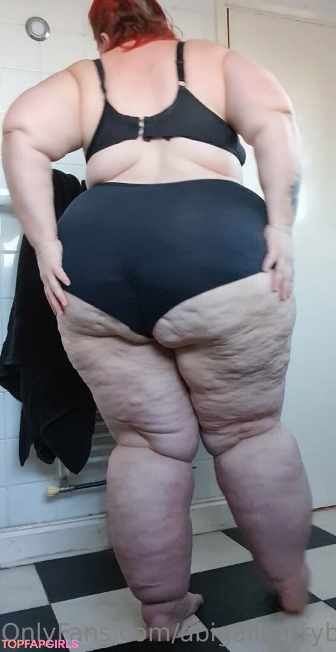 Foto desnuda filtrada de OnlyFans de Abigailbarrybbw #237 Foto desnuda filtrada de OnlyFans de Abigailbarrybbw #237