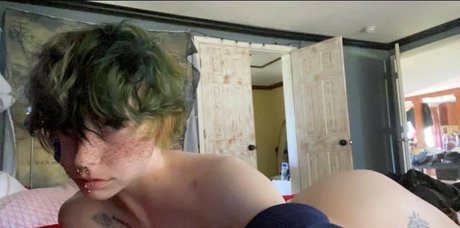 Foto desnuda filtrada de OnlyFans de Milkw0lf