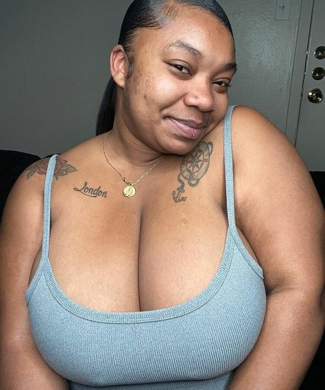 Foto desnuda filtrada de OnlyFans de Oceanrene
