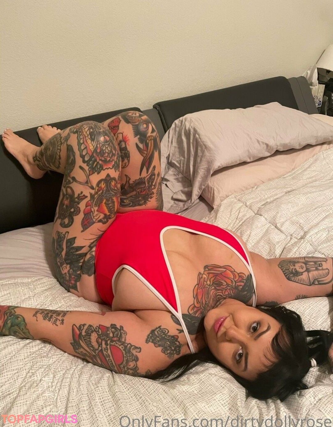 Foto desnuda filtrada de OnlyFans de Dirtydollyrose #13 Foto desnuda filtrada de OnlyFans de Dirtydollyrose #13