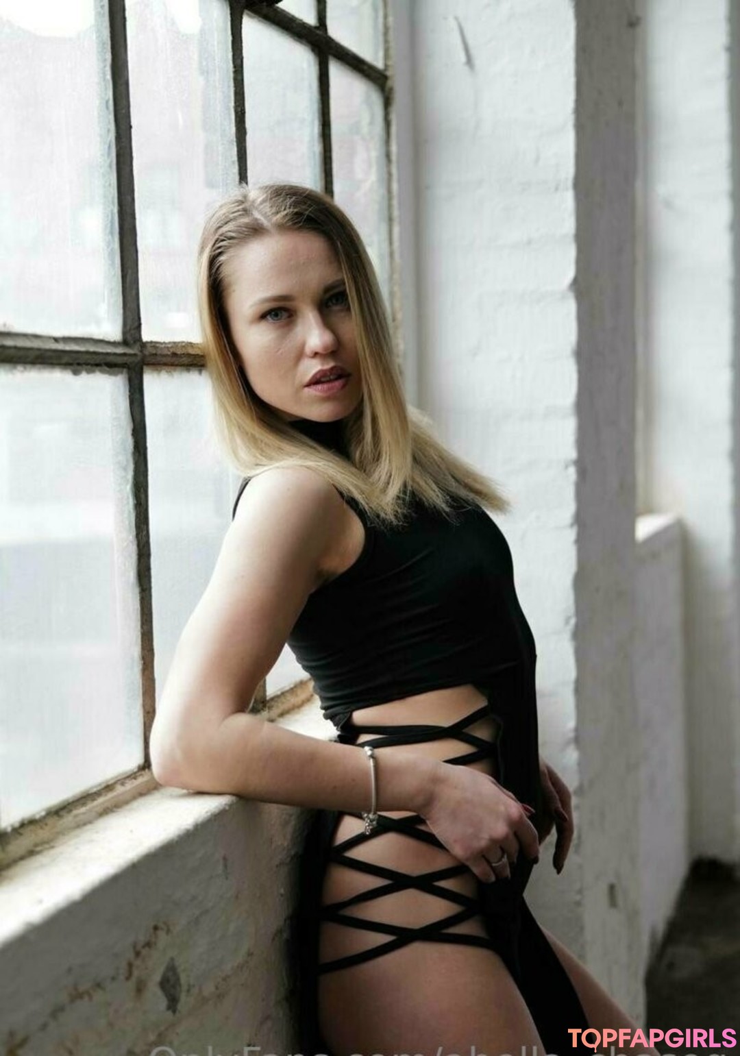 Foto desnuda filtrada de OnlyFans de Abellachaseq #57 Foto desnuda filtrada de OnlyFans de Abellachaseq #57