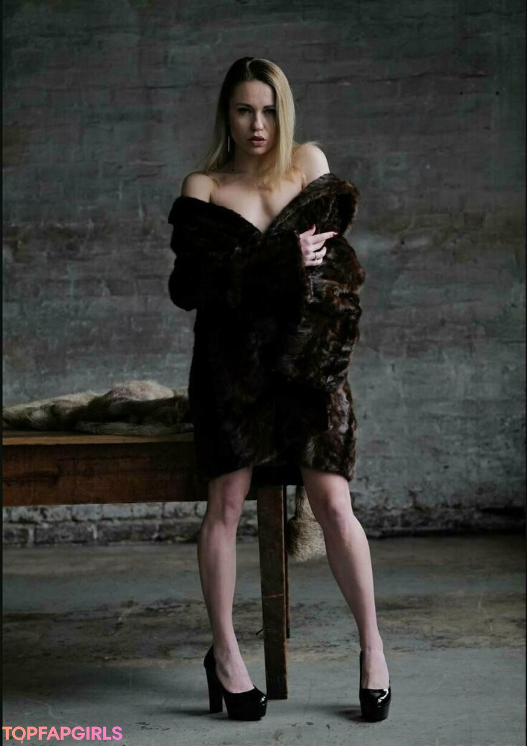 Foto desnuda filtrada de OnlyFans de Abellachaseq #60 Foto desnuda filtrada de OnlyFans de Abellachaseq #60