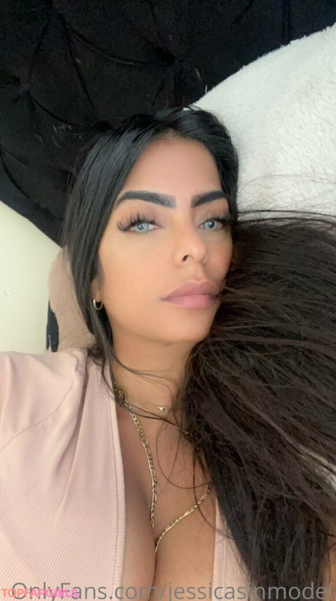 Foto desnuda filtrada de OnlyFans de Curvyjessy #78 Foto desnuda filtrada de OnlyFans de Curvyjessy #78