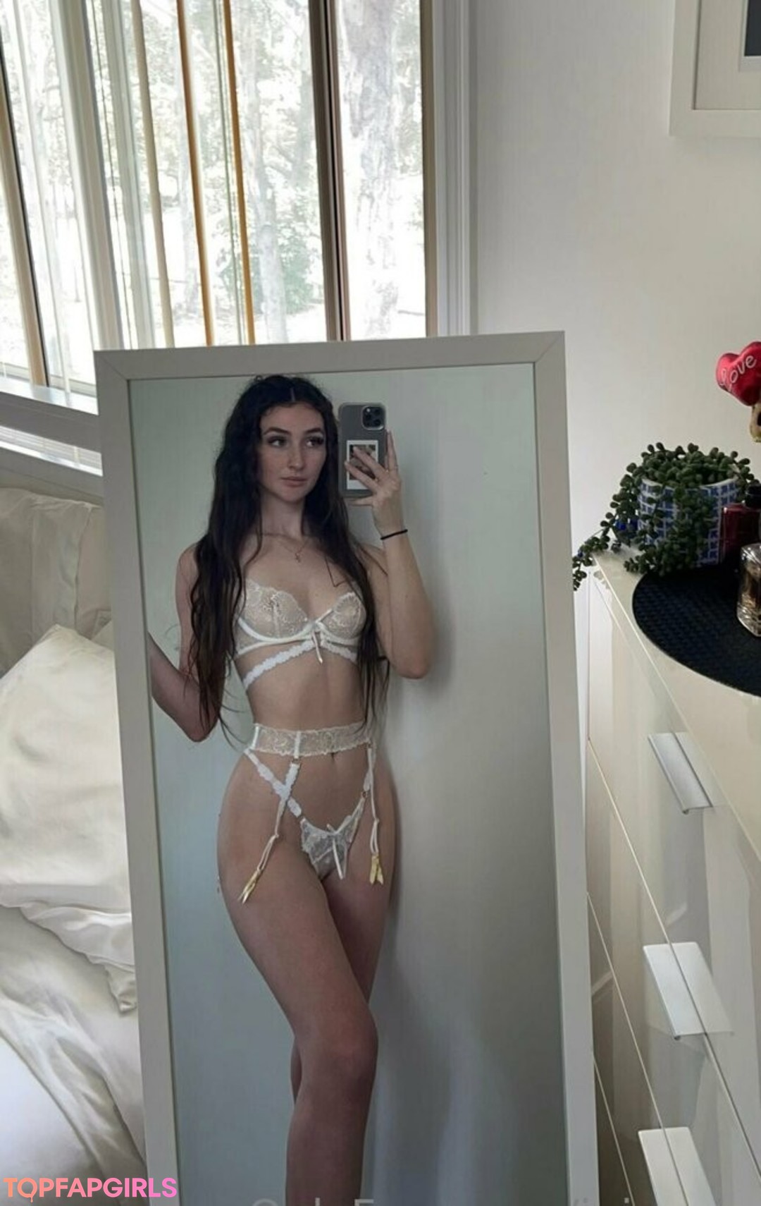 Foto desnuda filtrada de OnlyFans de Juicyalycia #101 Foto desnuda filtrada de OnlyFans de Juicyalycia #101