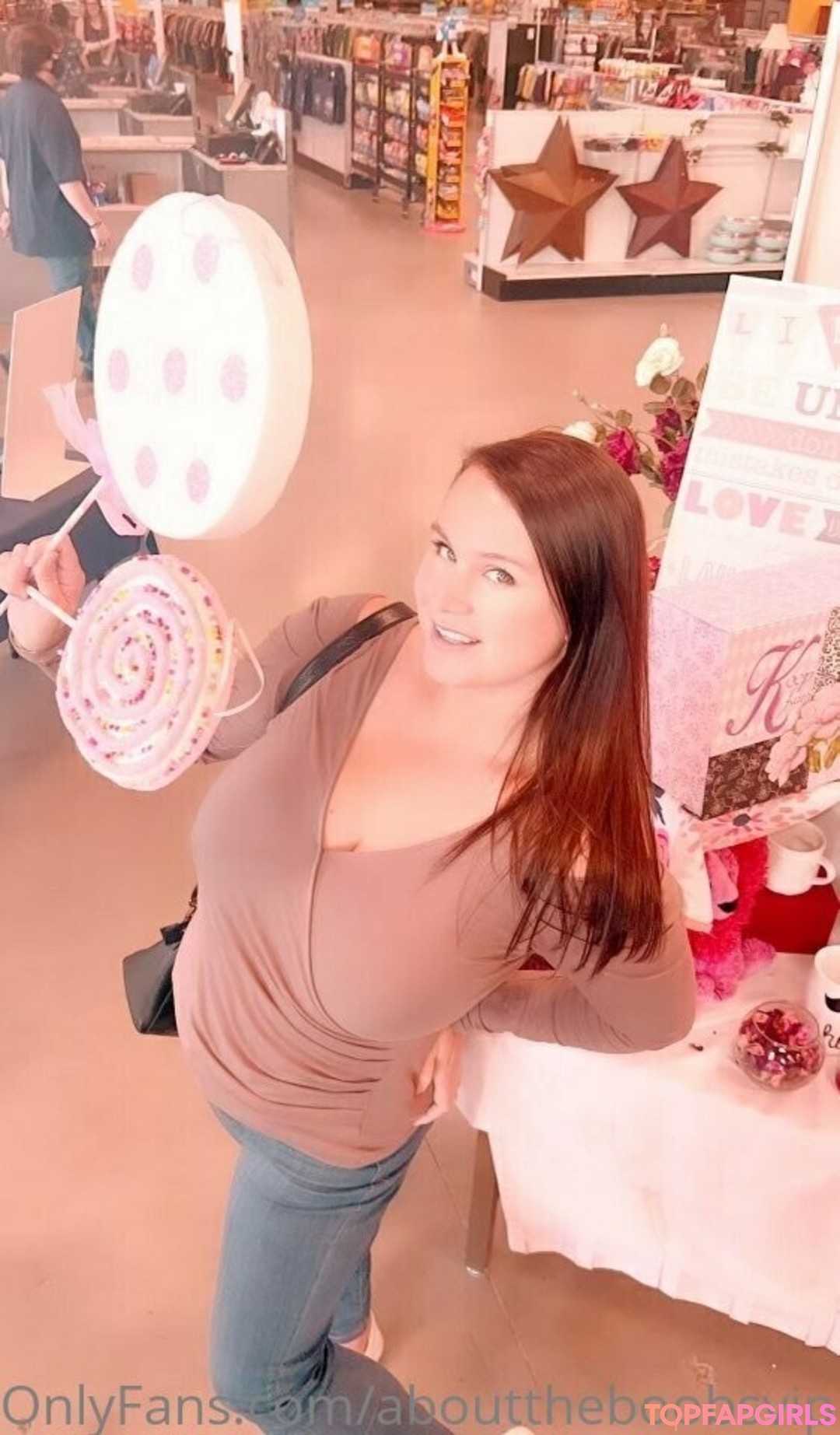 Foto desnuda filtrada de OnlyFans de Abouttheboobsvip #105 Foto desnuda filtrada de OnlyFans de Abouttheboobsvip #105