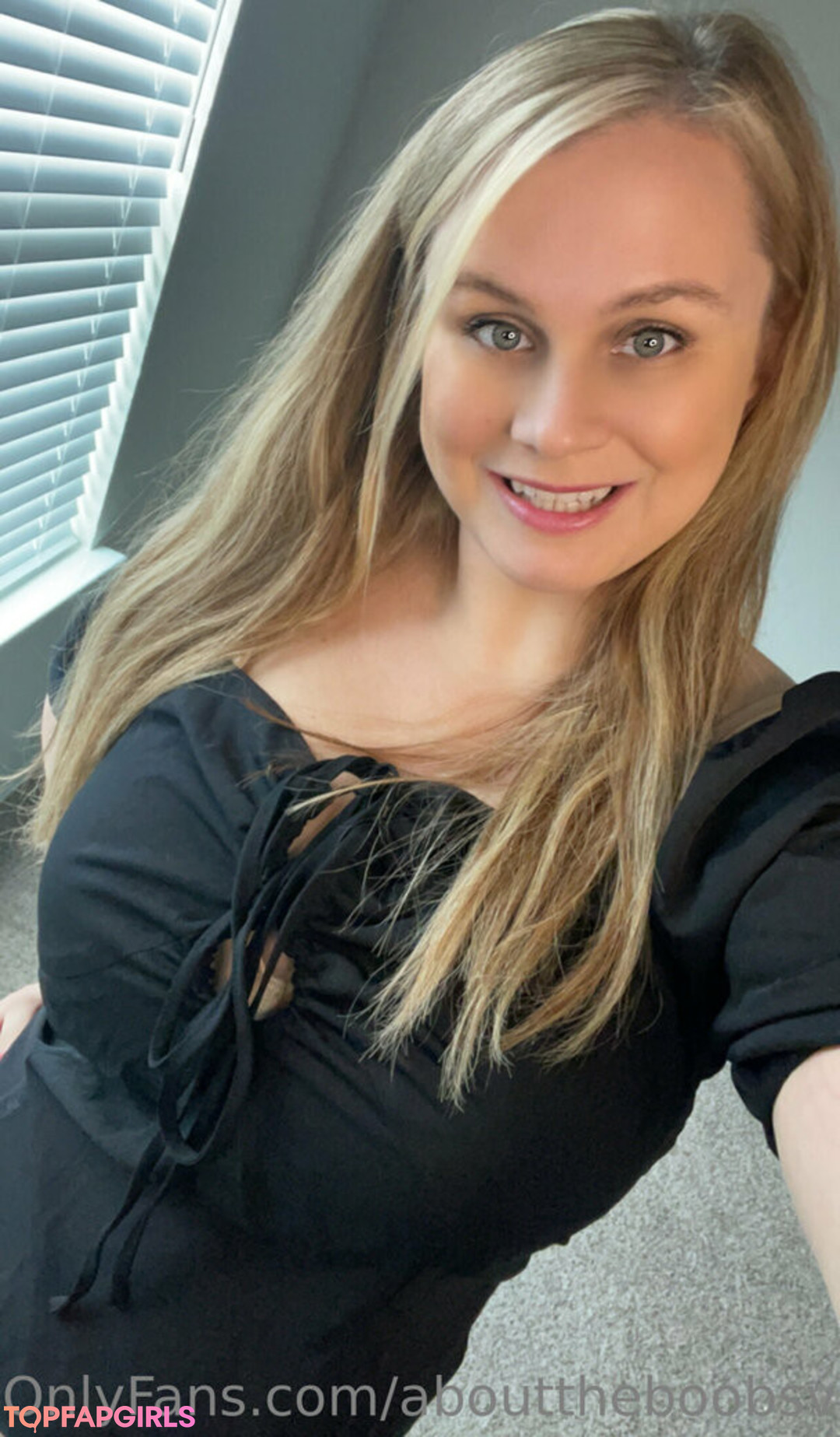 Foto desnuda filtrada de OnlyFans de Abouttheboobsvip #121 Foto desnuda filtrada de OnlyFans de Abouttheboobsvip #121