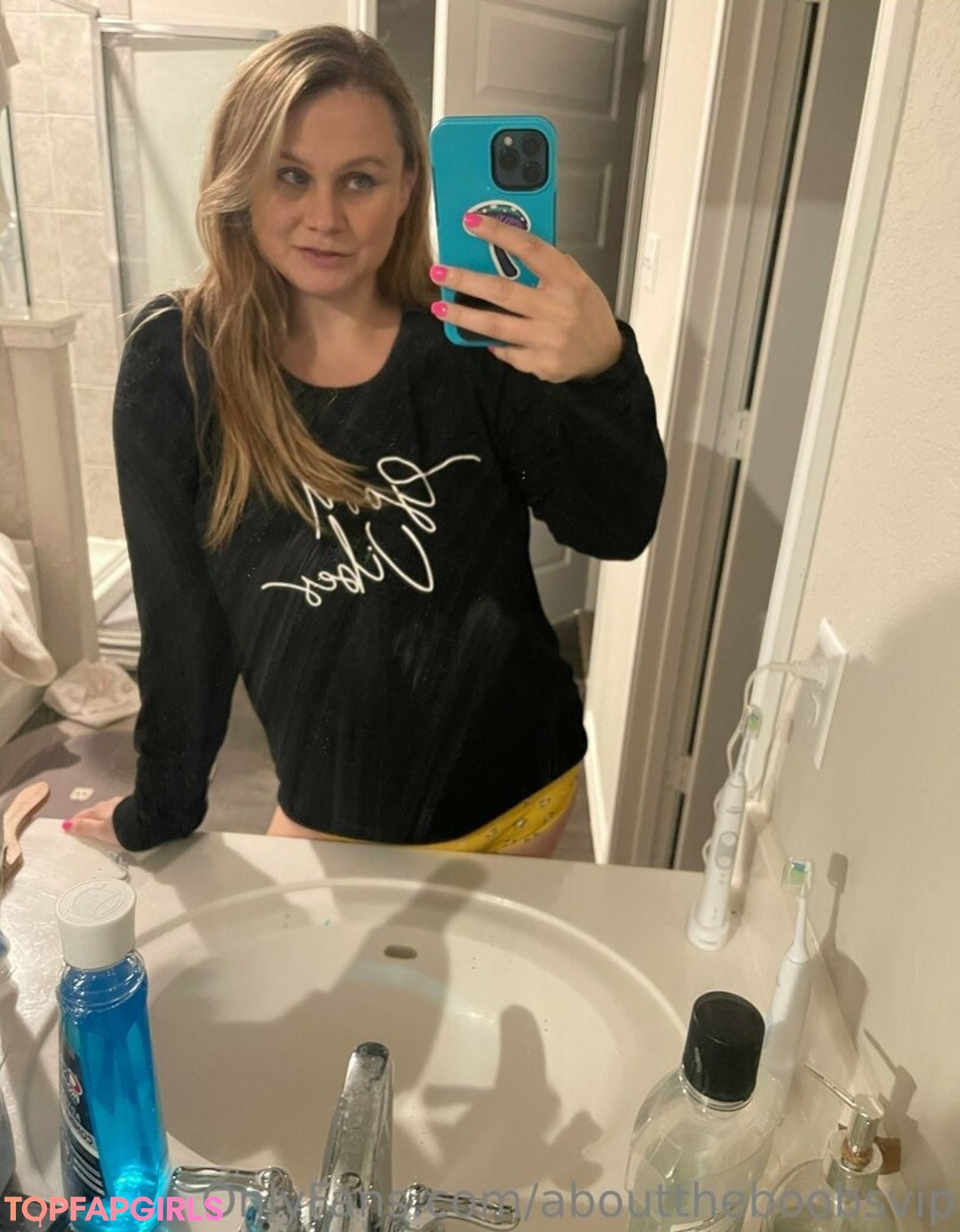 Foto desnuda filtrada de OnlyFans de Abouttheboobsvip #214 Foto desnuda filtrada de OnlyFans de Abouttheboobsvip #214