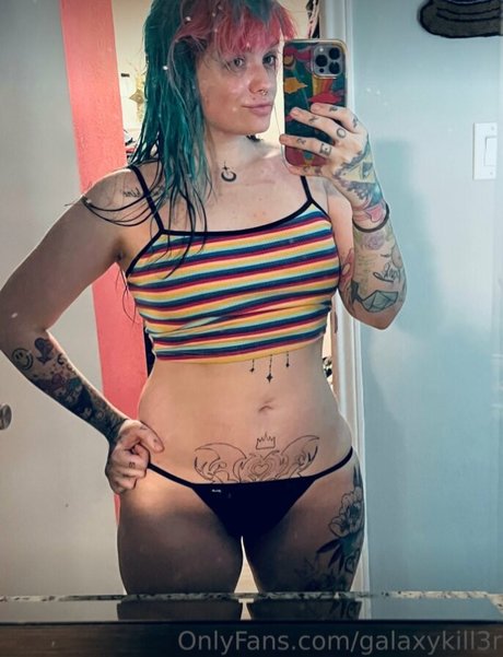 Foto desnuda filtrada de OnlyFans de Happilyeverawful