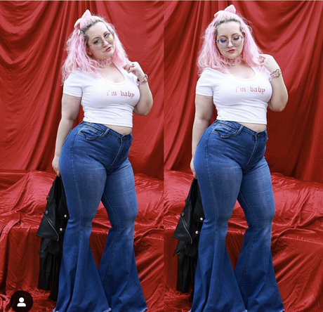 Foto desnuda filtrada de OnlyFans de Cokebottlethunderthighs