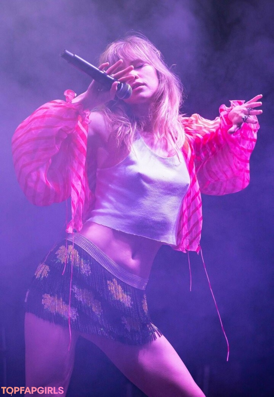 Foto desnuda filtrada de OnlyFans de Suki Waterhouse #145 Foto desnuda filtrada de OnlyFans de Suki Waterhouse #145