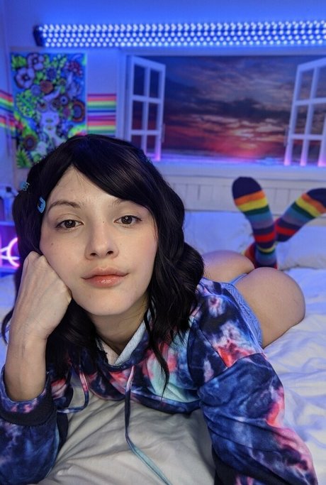 Foto desnuda filtrada de OnlyFans de Rainbowzlut