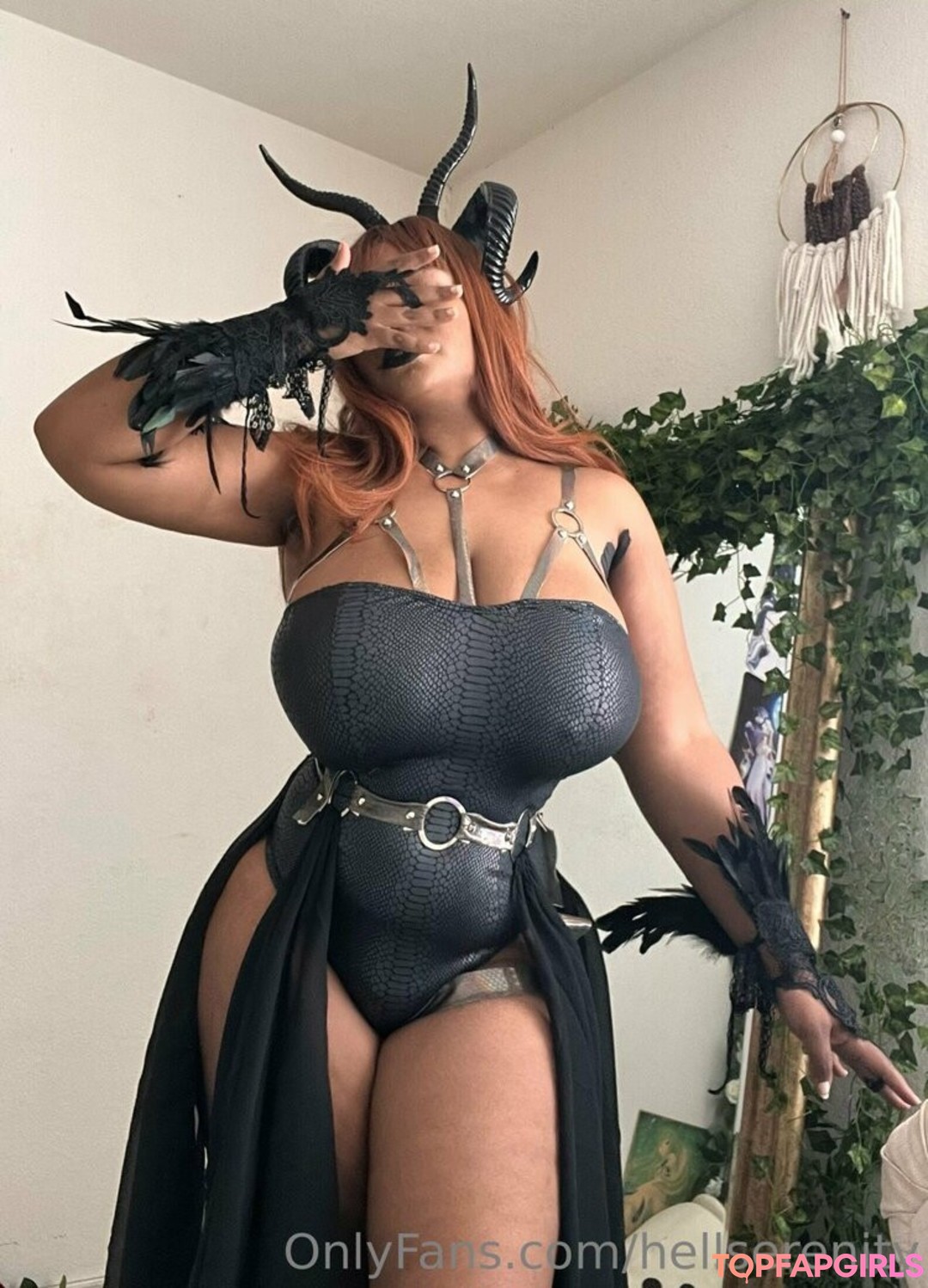 Foto desnuda filtrada de OnlyFans de Hellserenity #26 Foto desnuda filtrada de OnlyFans de Hellserenity #26
